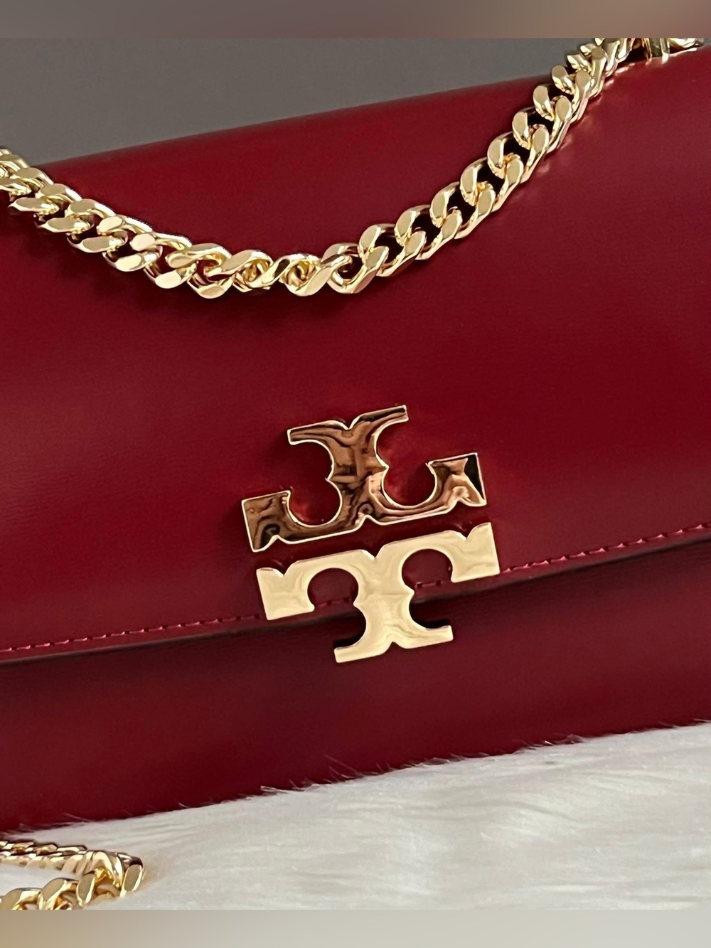 165386 - Tory Burch Eleanor Small Convertible Shoulder Bag - Picture 5 of 15